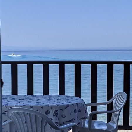 Seafront Apartment Pefkochori Ngoại thất bức ảnh