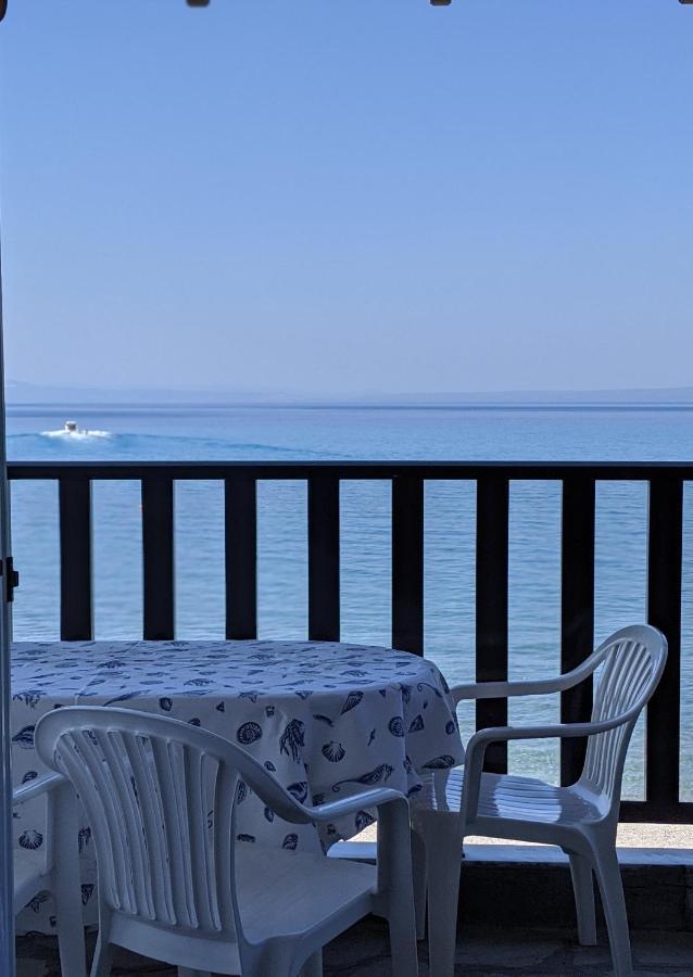 Seafront Apartment Pefkochori Ngoại thất bức ảnh