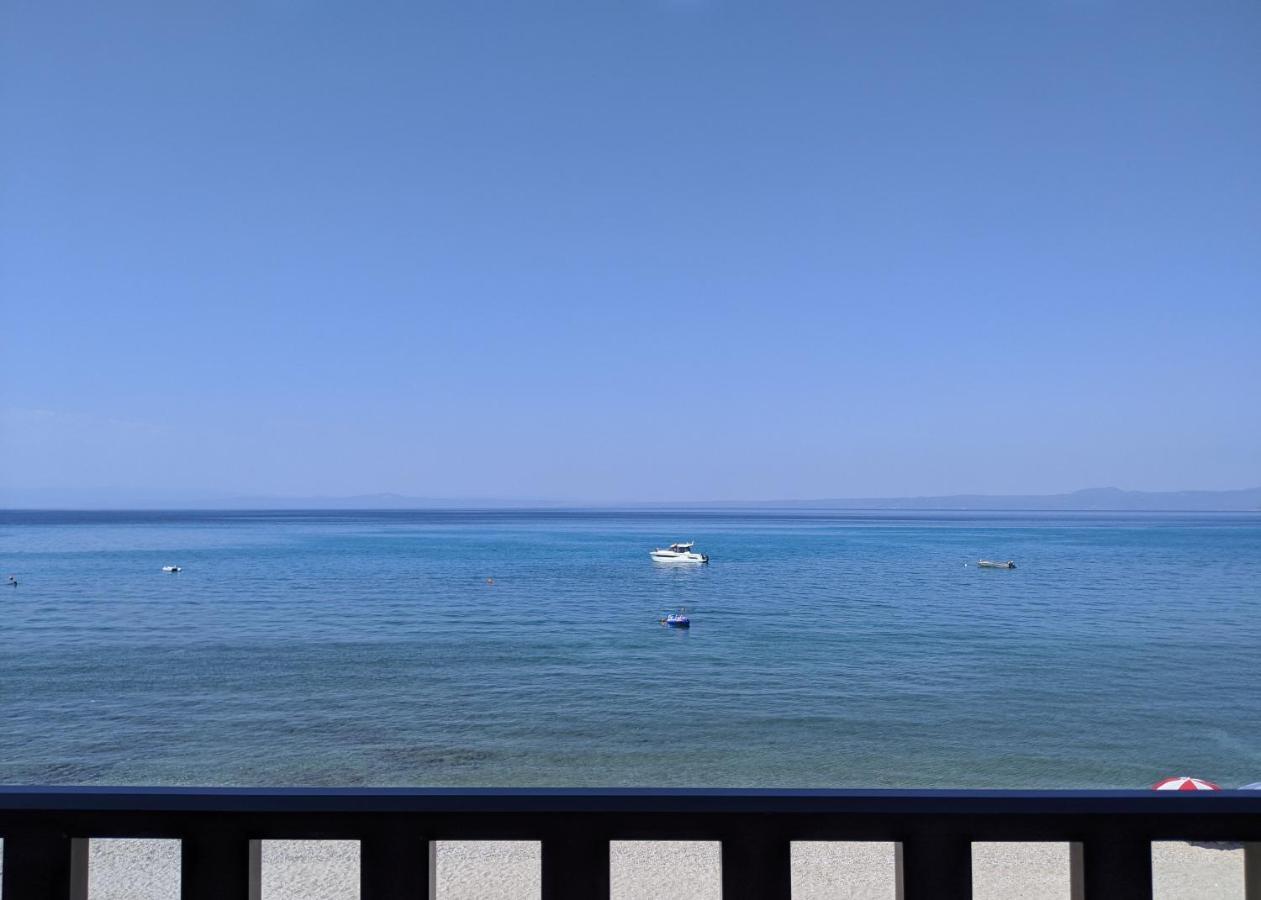 Seafront Apartment Pefkochori Ngoại thất bức ảnh