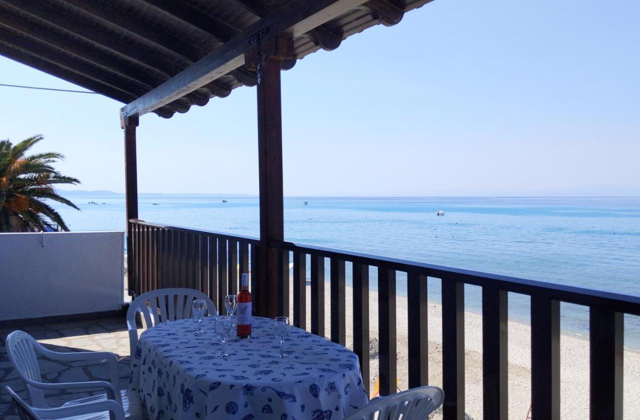 Seafront Apartment Pefkochori Ngoại thất bức ảnh